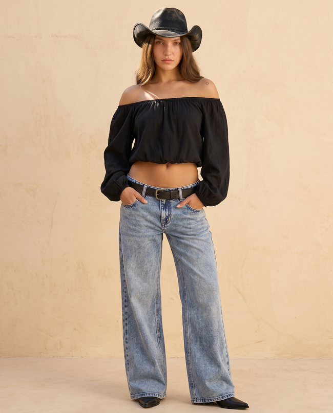 Solène Low Rise Wide Leg Jean