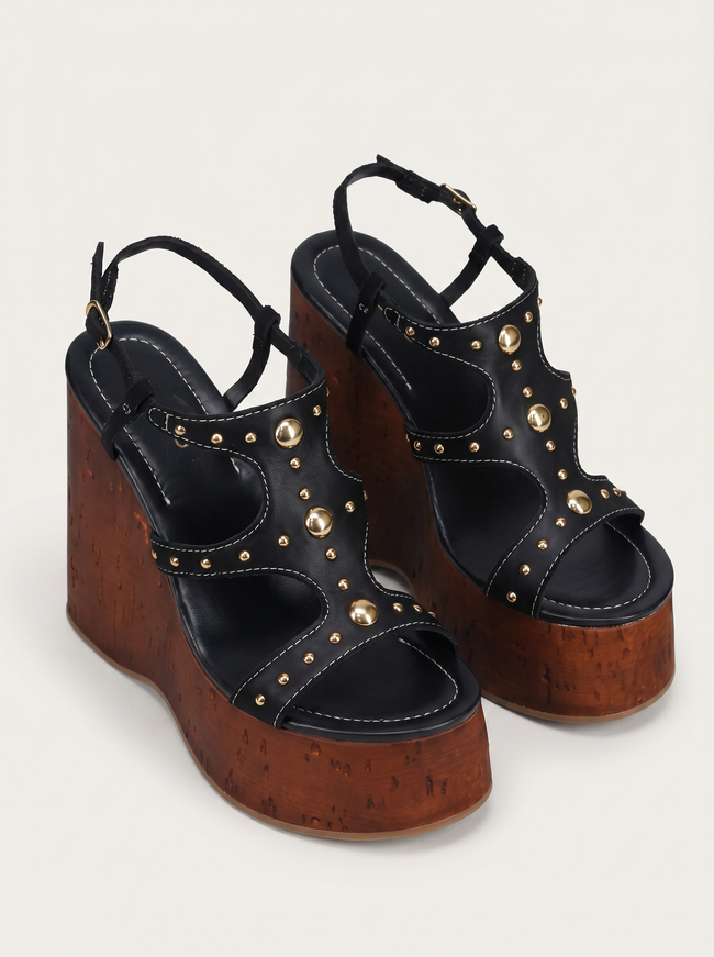 The Stud Wave Wedge