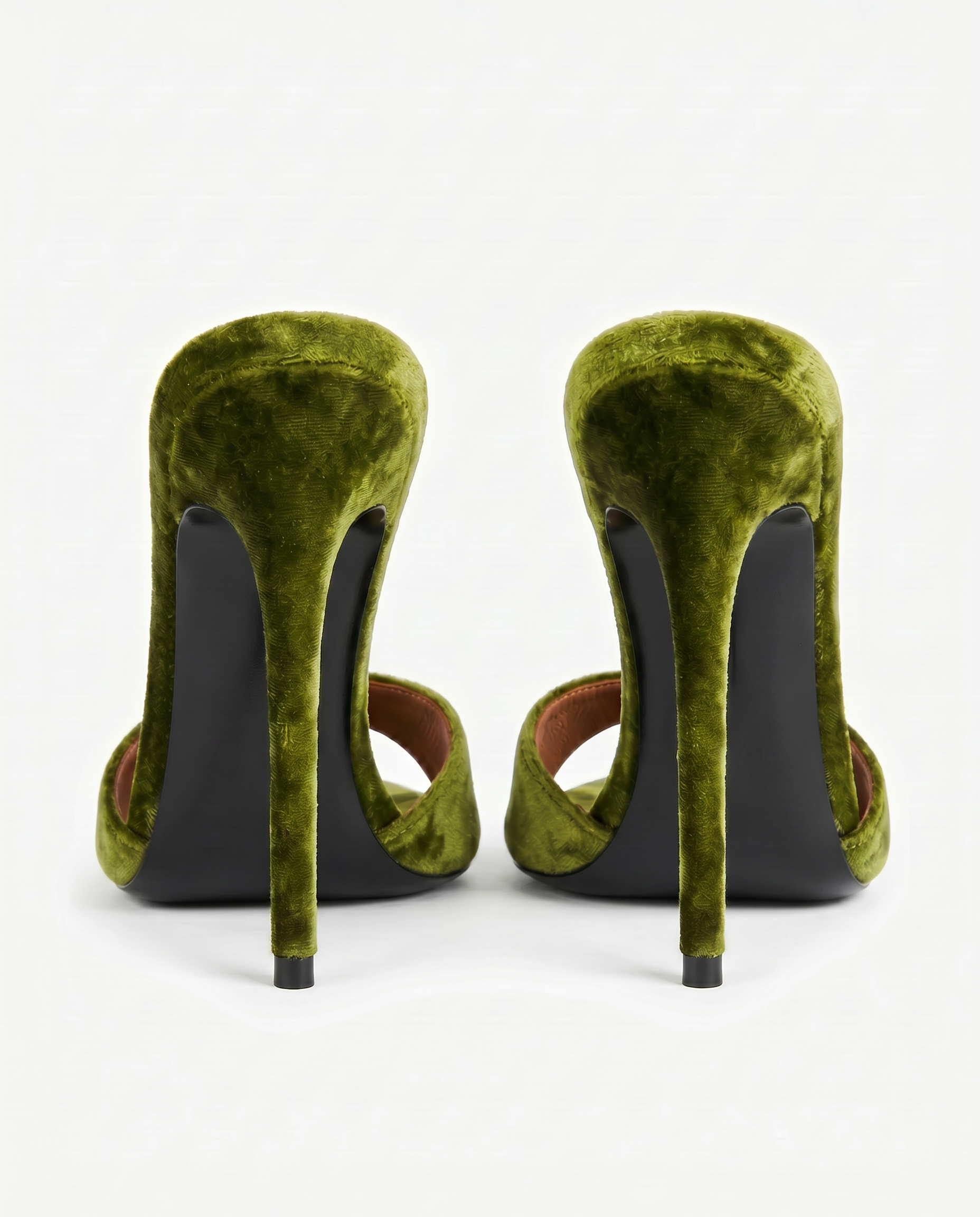 The Velvet Point Mule
