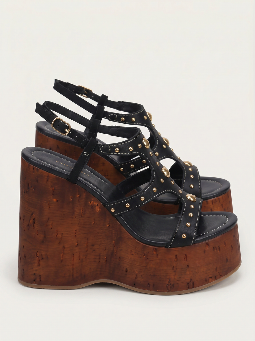 The Stud Wave Wedge