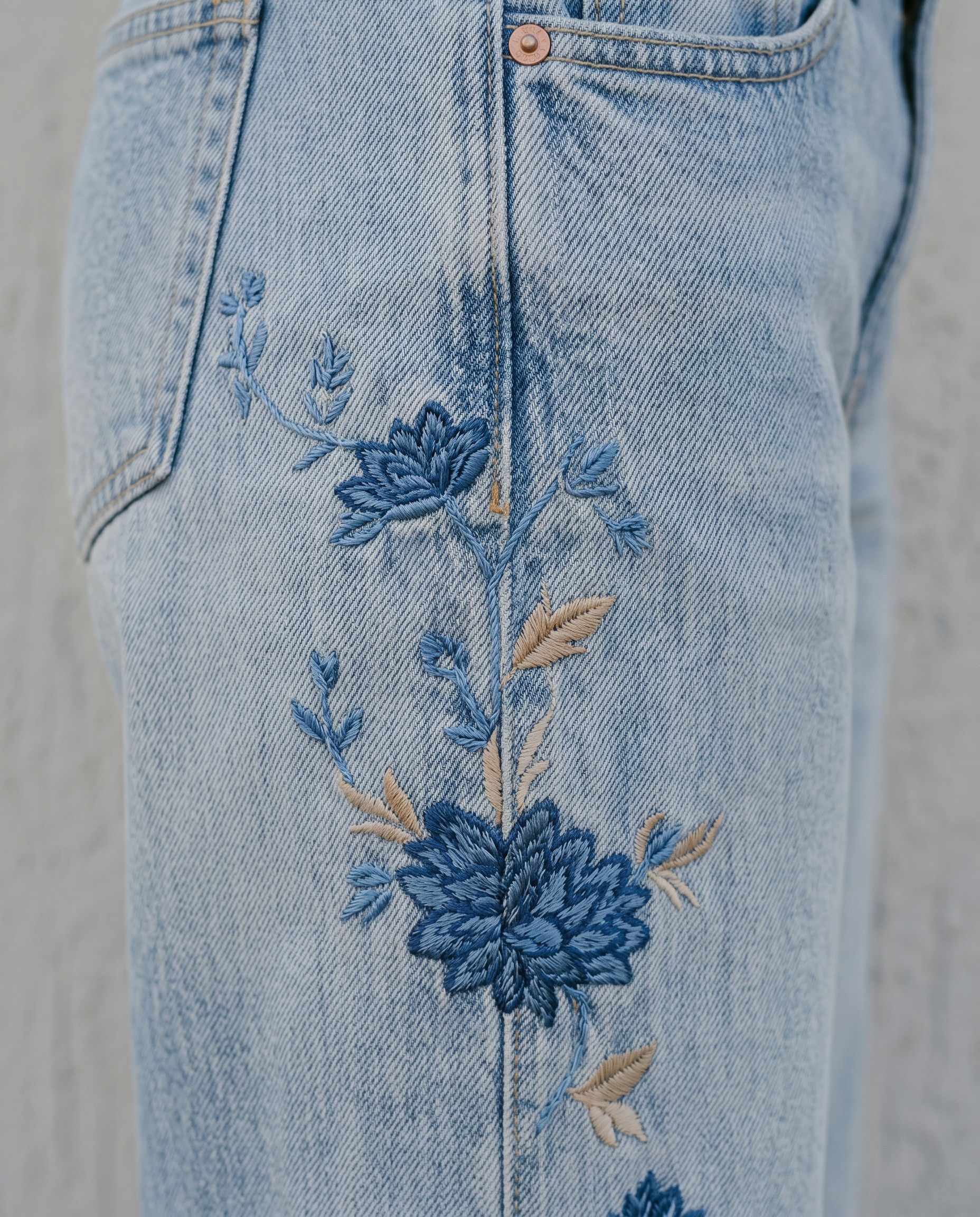 Marigold Embroidered Low-Rise Denim Jeans