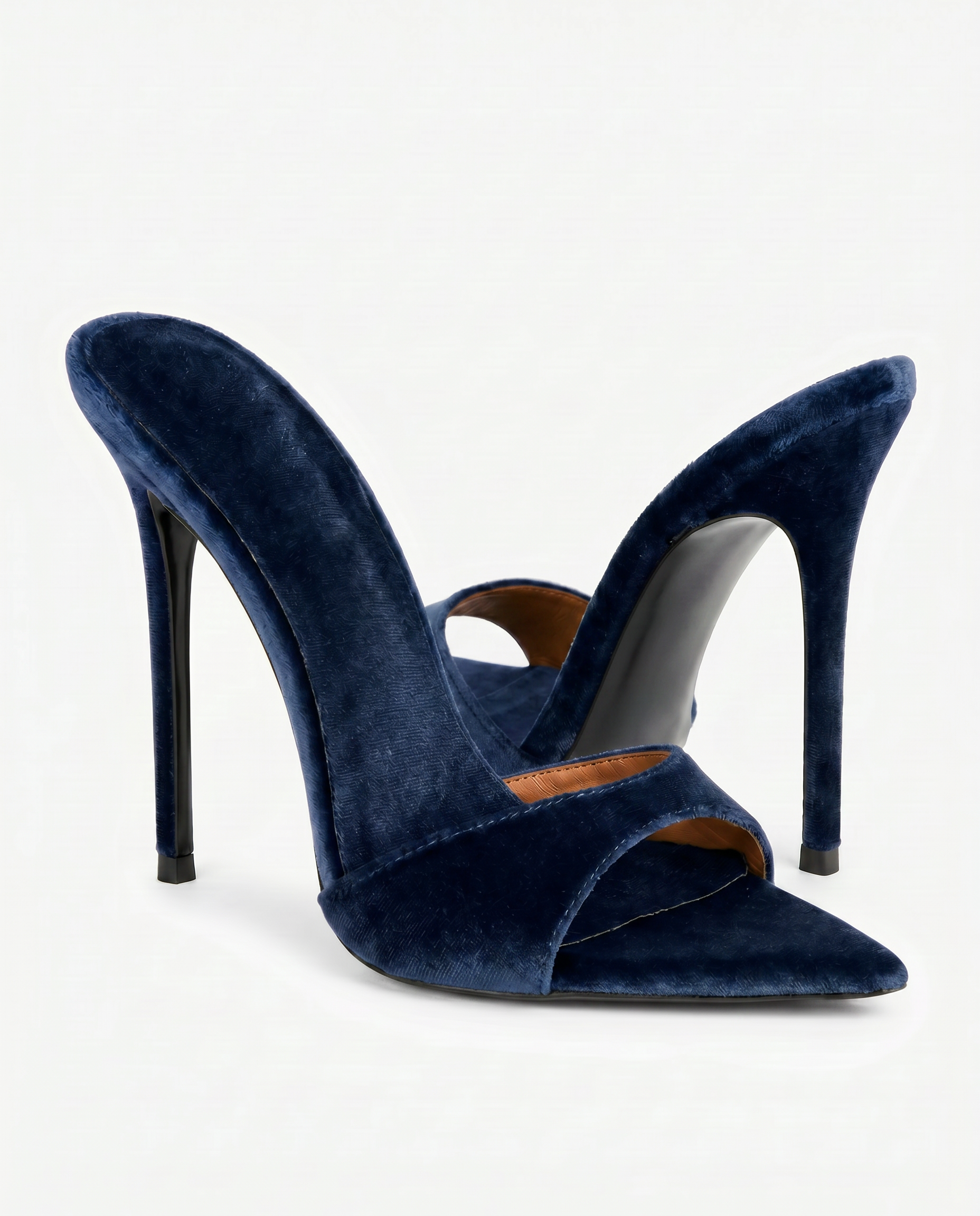 The Velvet Point Mule
