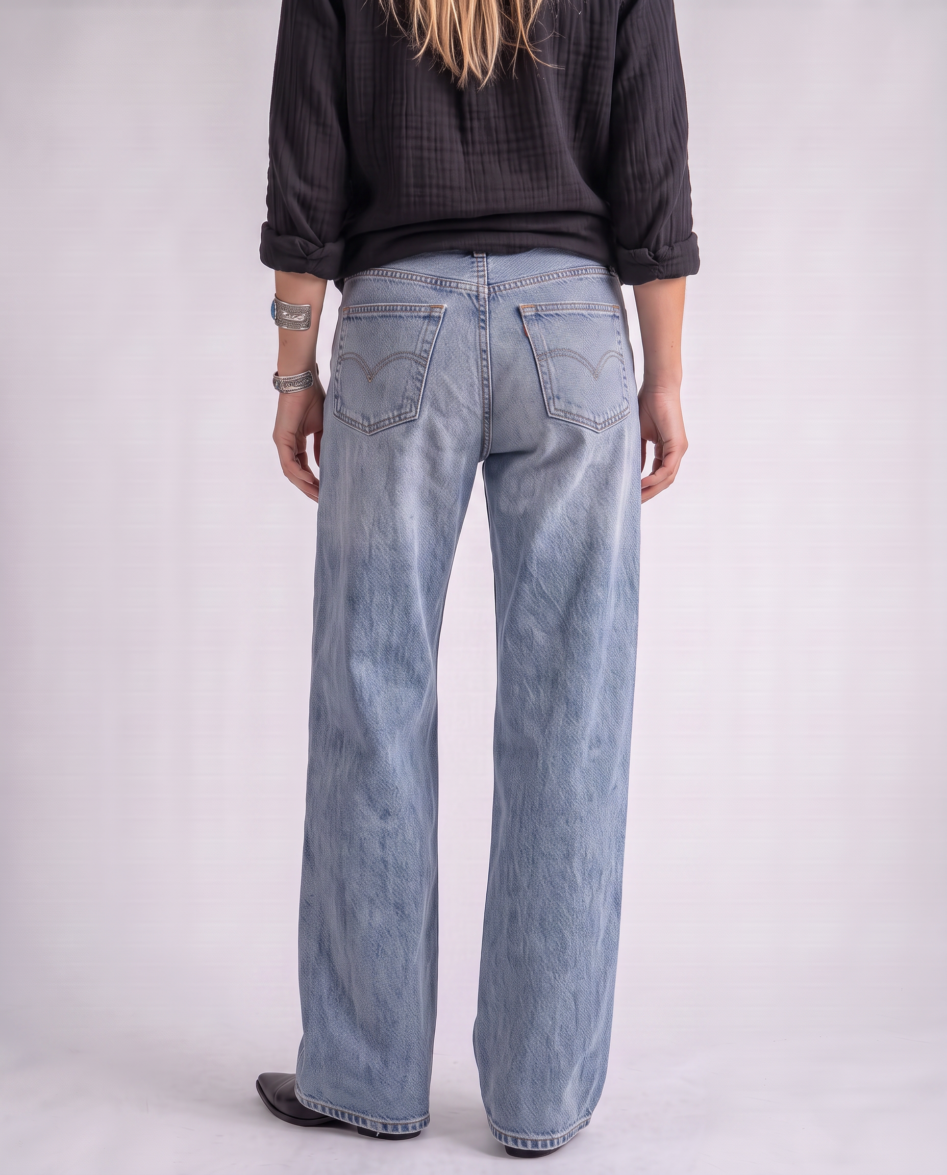 Hendrix Classic Wash Wide-Leg Jeans