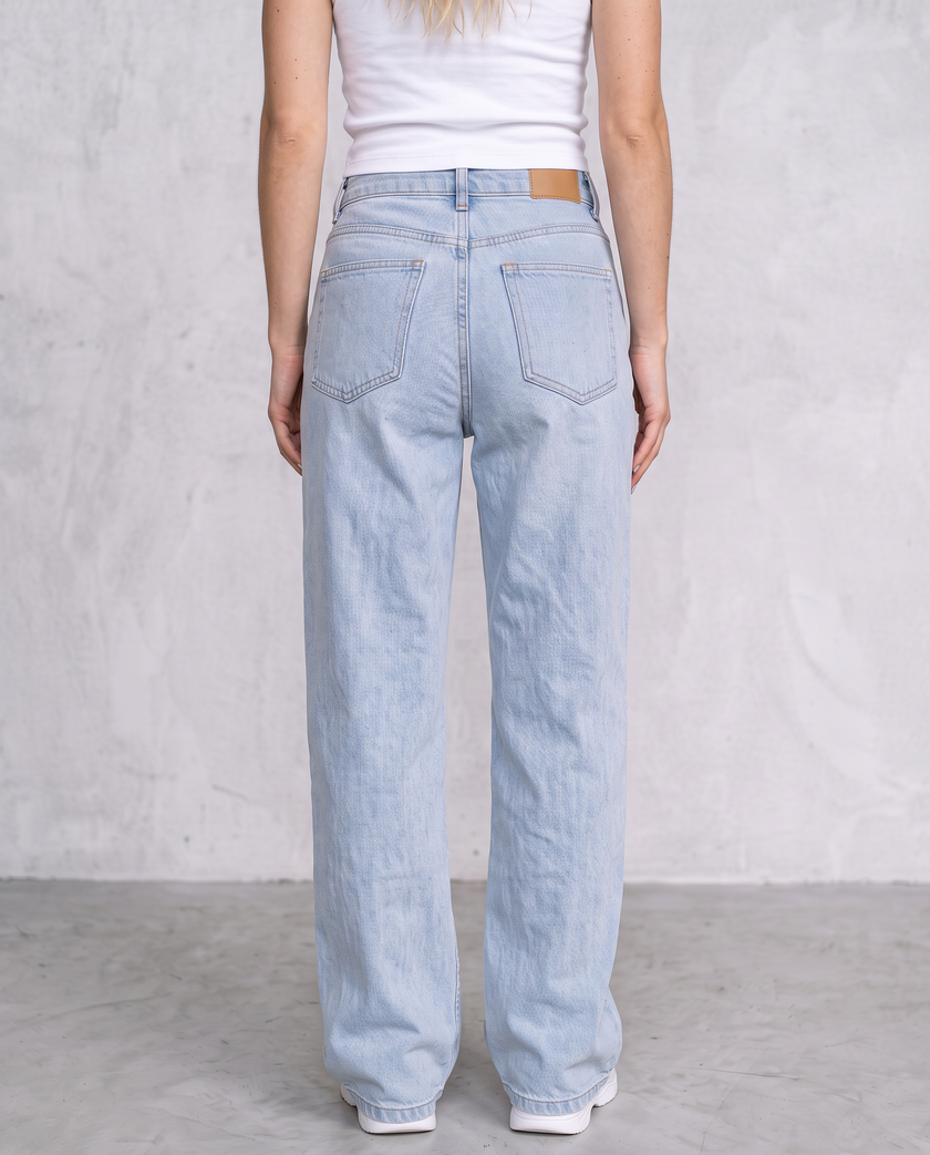 Aspen Light Wash Jean