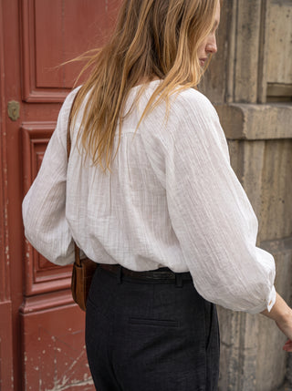 Edith Crinkle Gauze Balloon Sleeve Blouse