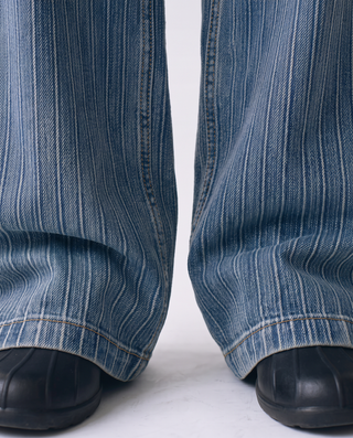 Presley Low-Rise Wide-Leg Jeans